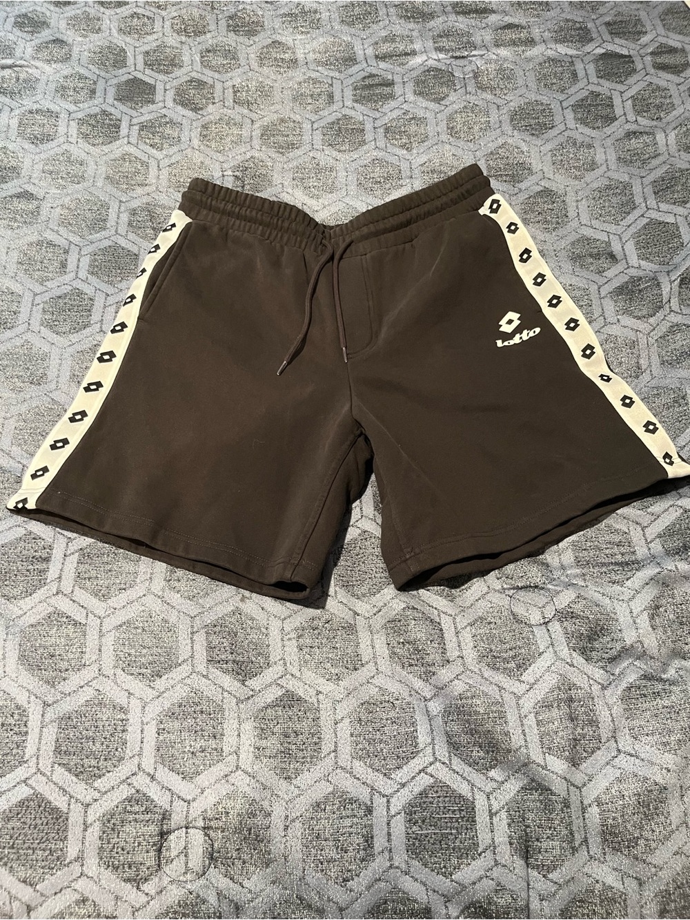 Lotto Men's Brown Athletic Shorts with Cream Contrast Tape